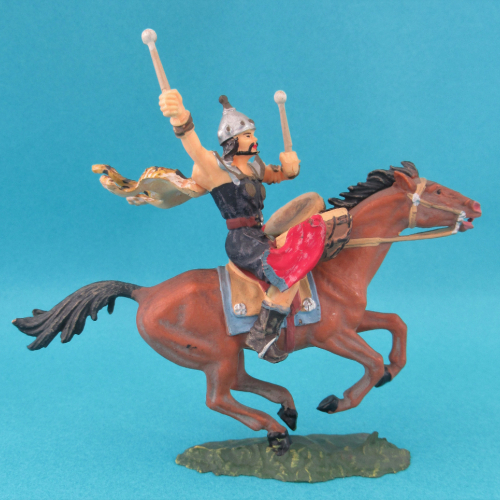 8750  Hun jouant du tambour (II) sur cheval 3.